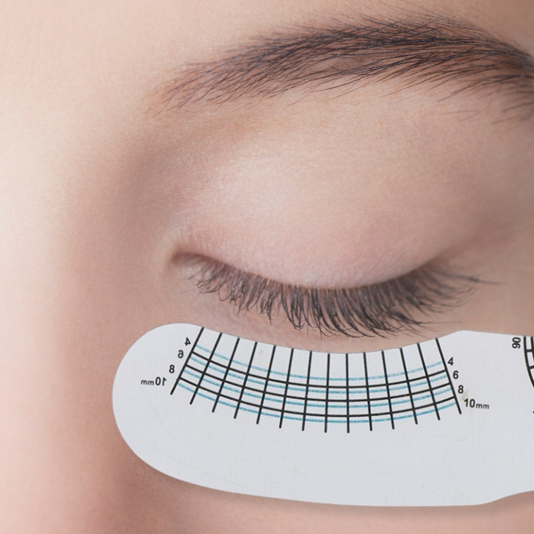 Eyelash extension ruler